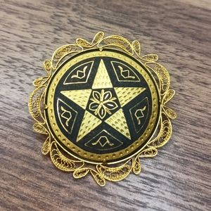 Damascene Round Pin Brooch Star Design